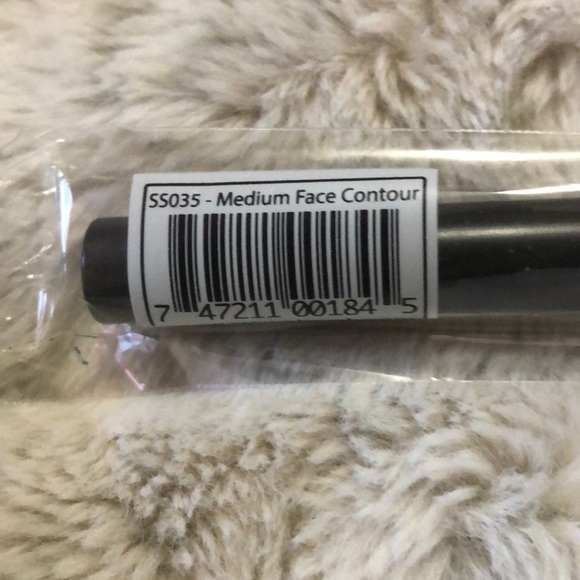 Crown Medium contour brush - Picture 2 of 2